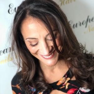 Meet your Posher, Deborah